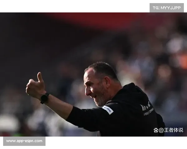 法兰克福主帅坦言失利难忍 强调球队需调整迎接联赛挑战