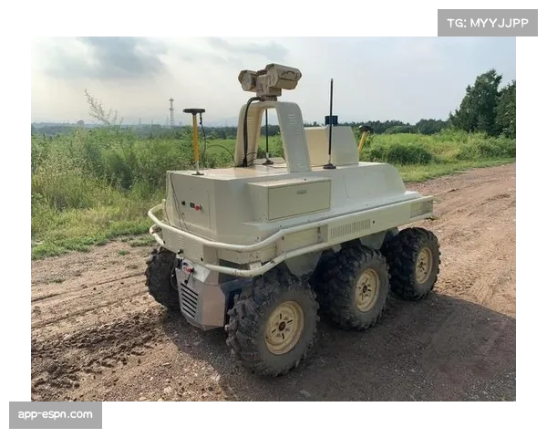 裁判组配备新型通讯设备,可实现与VAR中心更清晰隐蔽的对话